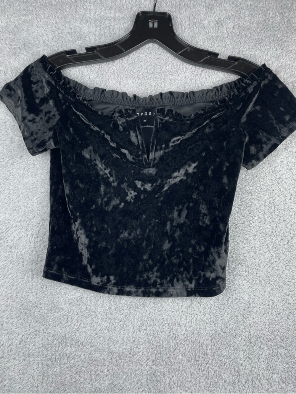 Aeropostale Black Crushed Velvet Off-Shoulder Crop Top